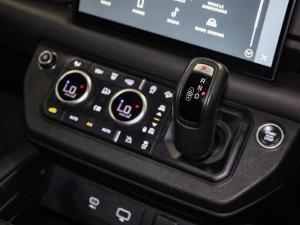 Land Rover Defender 90 V8 Carpathian Edition - Image 13