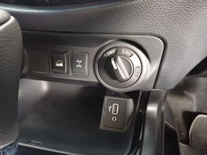 Nissan Navara 2.5DDTi double cab Pro-4X 4x4 - Image 22