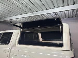 Volkswagen Amarok 2.0BiTDI double cab Highline auto - Image 9