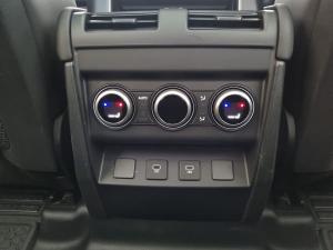 Land Rover Defender 110 D250 X-Dynamic SE - Image 15