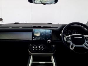 Land Rover Defender 110 D250 X-Dynamic SE - Image 22