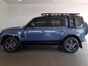 Land Rover Defender 110 D250 X-Dynamic SE - Image 6