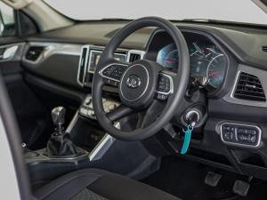 GWM P300 2.0T single cab SX - Image 7