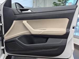 Volkswagen Polo sedan 1.6 auto - Image 24