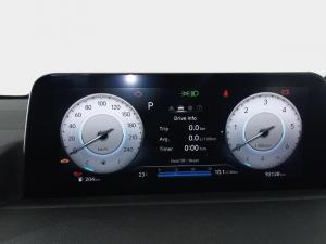 Hyundai Staria 2.2D Luxury - Image 13