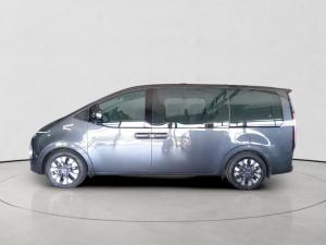 Hyundai Staria 2.2D Luxury - Image 4
