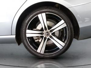 Mercedes-Benz C-Class C200 Avantgarde - Image 16