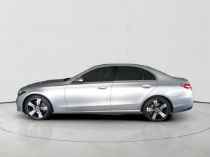 Mercedes-Benz C-Class C200 Avantgarde - Image 4