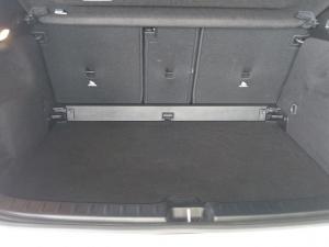 Mercedes-Benz GLA GLA200d Progressive - Image 10