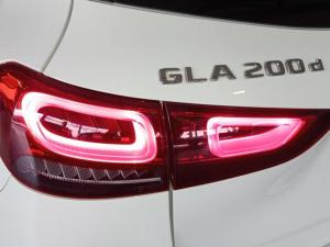 Mercedes-Benz GLA GLA200d Progressive - Image 20