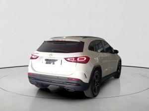 Mercedes-Benz GLA GLA200d Progressive - Image 7