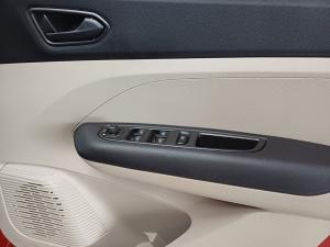 Renault Triber 1.0 Zen auto - Image 20