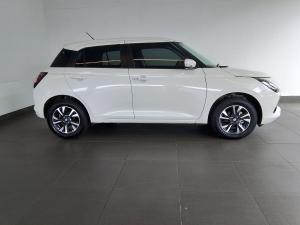Suzuki Swift 1.2 GLX auto - Image 4