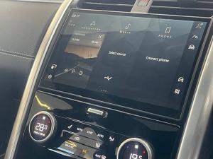 Land Rover Discovery D350 Dynamic SE - Image 19