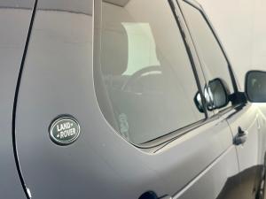 Land Rover Discovery D350 Dynamic SE - Image 28