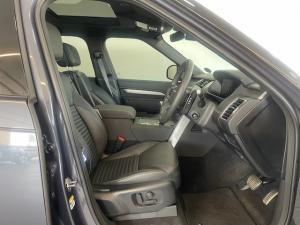 Land Rover Discovery D350 Dynamic SE - Image 8