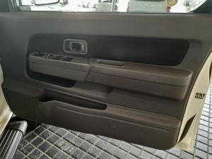 Nissan NP300 Hardbody 2.5TDi double cab Hi-rider - Image 11