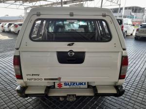 Nissan NP300 Hardbody 2.5TDi double cab Hi-rider - Image 6
