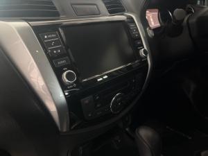 Nissan Navara 2.5DDTi double cab LE Plus - Image 20