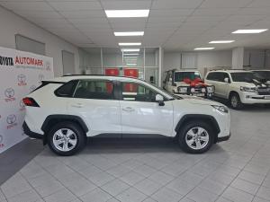 Toyota RAV4 2.0 GX auto - Image 3