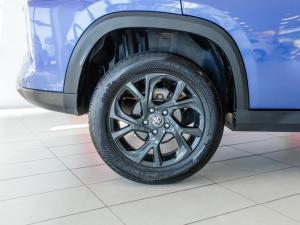 Toyota Urban Cruiser 1.5 XR manual - Image 13