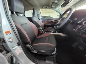 Toyota Starlet Cross 1.5 XR auto - Image 10