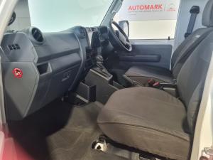 Toyota Land Cruiser 79 2.8GD-6 single cab auto - Image 7