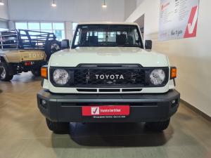 Toyota Land Cruiser 79 2.8GD-6 single cab auto - Image 4