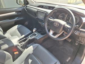 Toyota Hilux 2.8GD-6 48V double cab Raider - Image 7