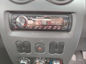 Nissan NP200 1.6i safety pack (aircon) - Image 11