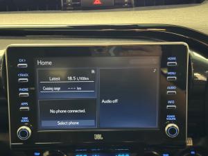 Toyota Hilux 2.8GD-6 double cab 4x4 Legend RS manual - Image 12