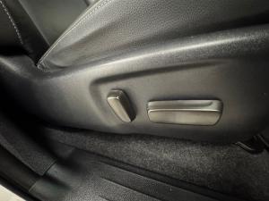 Toyota Hilux 2.8GD-6 double cab 4x4 Legend RS manual - Image 17