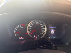 Toyota Corolla Cross 1.8 Xi - Image 11