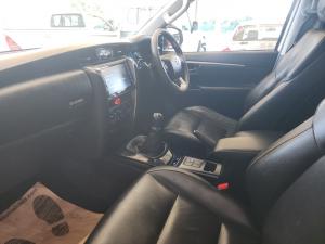 Toyota Fortuner 2.4GD-6 manual - Image 7