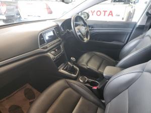 Hyundai Elantra 1.6 Executive - Image 7