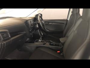Isuzu D-Max 1.9TD double cab L 4x4 manual - Image 7
