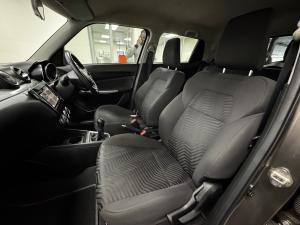 Suzuki Swift 1.2 GLX manual - Image 7