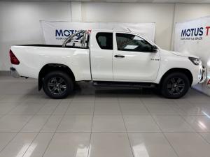 Toyota Hilux 2.4GD-6 Xtra cab Raider auto - Image 3