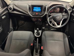 Toyota Vitz 1.0 XR manual - Image 6