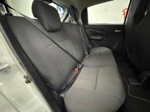 Toyota Vitz 1.0 XR manual - Image 15