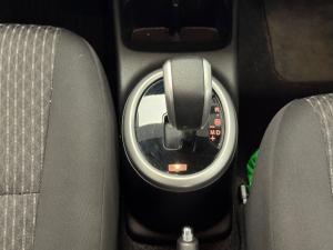 Toyota Vitz 1.0 XR auto - Image 10
