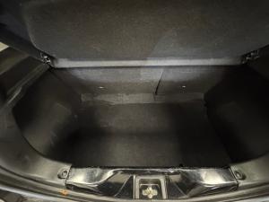 Toyota Vitz 1.0 XR auto - Image 17