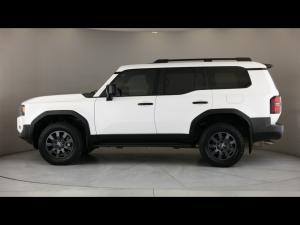 Toyota Land Cruiser Prado 2.8GD VX-R - Image 22