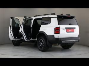 Toyota Land Cruiser Prado 2.8GD VX-R - Image 25