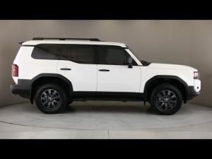 Toyota Land Cruiser Prado 2.8GD VX-R - Image 3