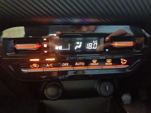 Toyota Starlet Cross 1.5 XS manual - Image 12