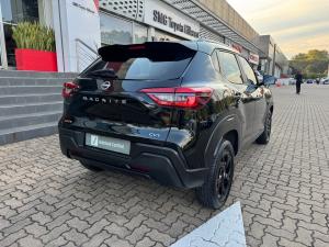 Nissan Magnite 1.0 Turbo Acenta Kuro auto - Image 2