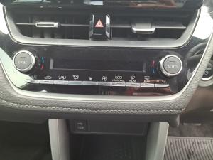 Toyota Corolla Cross 1.8 HEV XR - Image 16