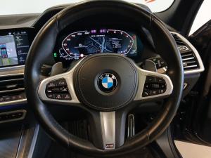 BMW X5 M50i - Image 8