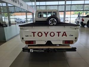 Toyota Land Cruiser 79 4.5DS/C - Image 5